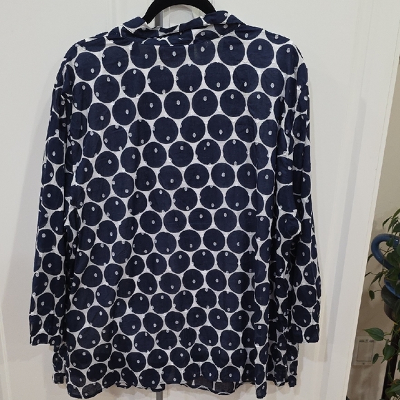 Alfred Dunner Navy Circle Print Blouse - Picture 5 of 5